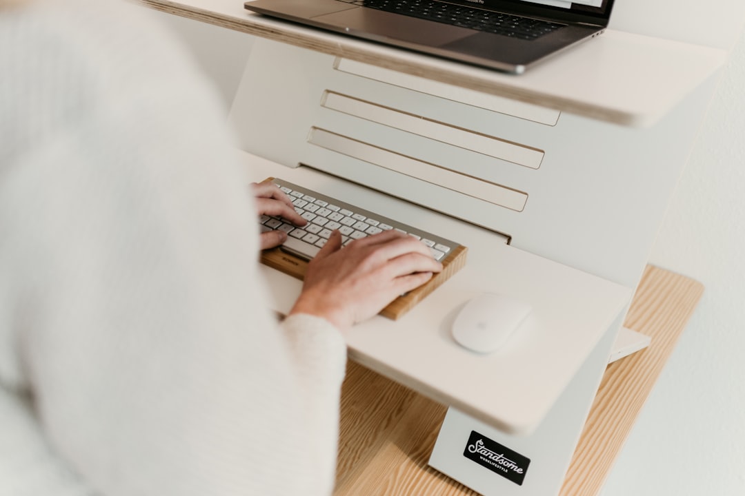 Photo Ergonomic desk