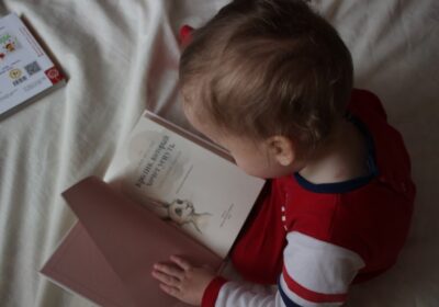 Cum să îți organizezi timpul pentru a citi mai multe cărți