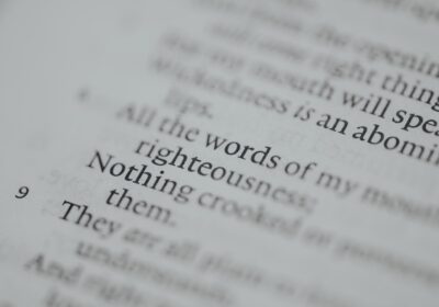 Cum se scrie corect in afara sau inafara