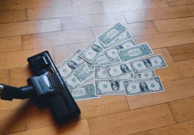 Cum sa faci bani din social media