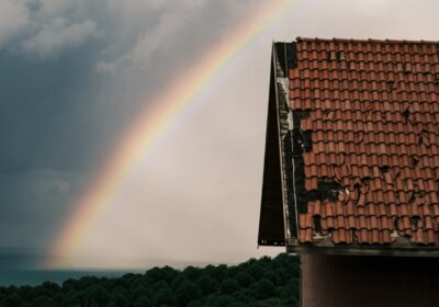 Ce trebuie să știi înainte să schimbi acoperișul casei