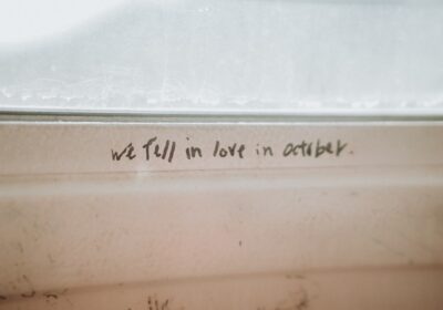 Cum se scrie corect mi-a sau mia