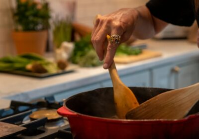 Ce înseamnă gătitul de tip batch cooking și cum începi
