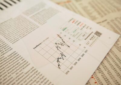Sinteza informațiilor: analiză aprofundată și recomandări bazate pe cercetare